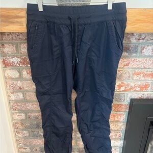 The North Face Women’s Dark Blue Jogger Capris